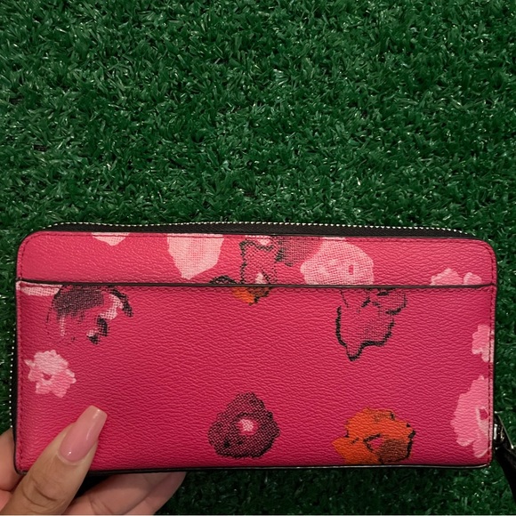 Coach EUC Pink and Black Floral Continental Wallet - Picture 3 of 9
